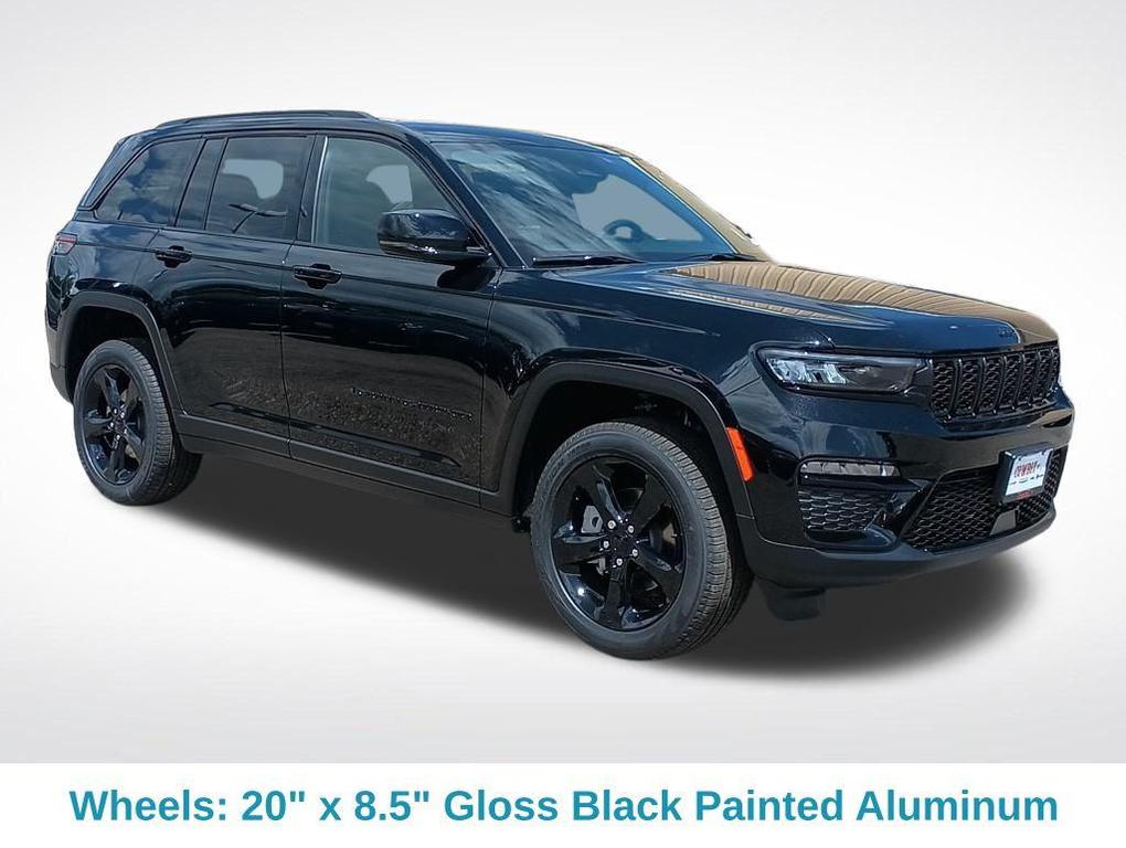 new 2025 Jeep Grand Cherokee car, priced at $45,840