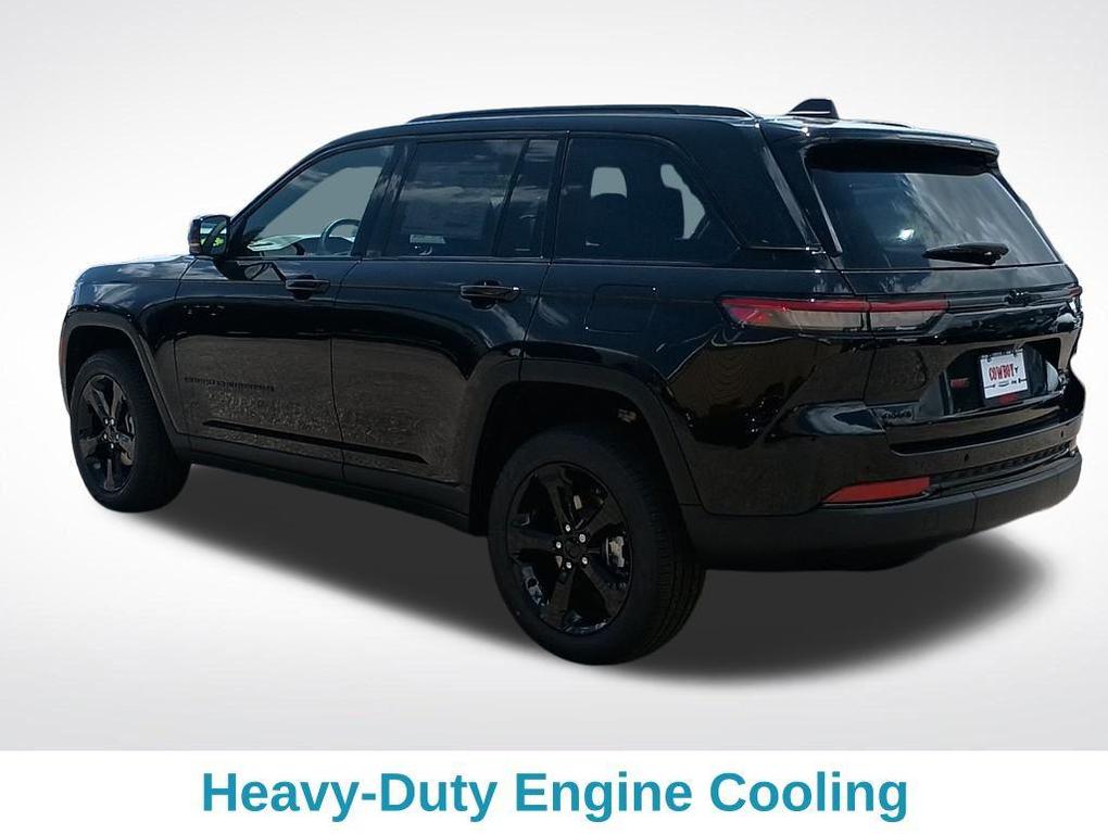 new 2025 Jeep Grand Cherokee car, priced at $45,840