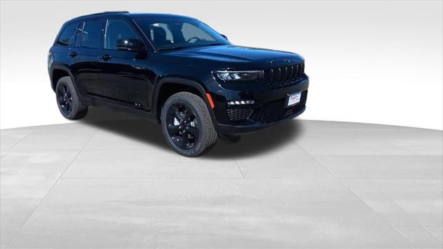 new 2025 Jeep Grand Cherokee car, priced at $45,564