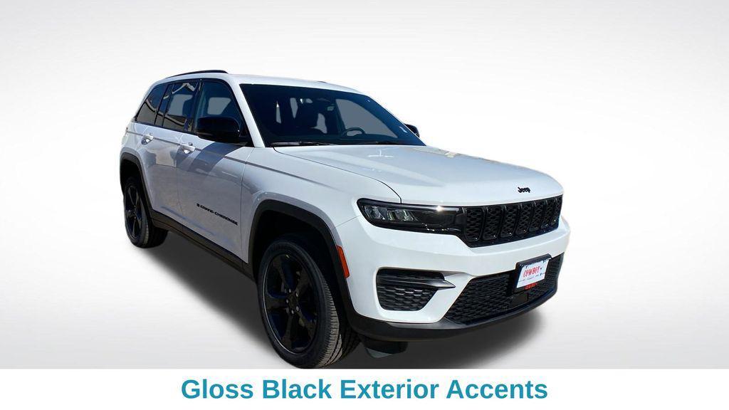 new 2025 Jeep Grand Cherokee car, priced at $39,626