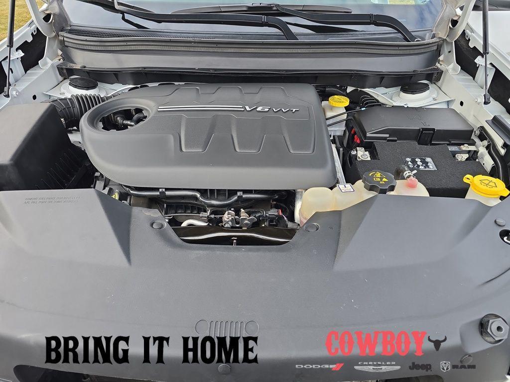 used 2021 Jeep Cherokee car, priced at $23,495