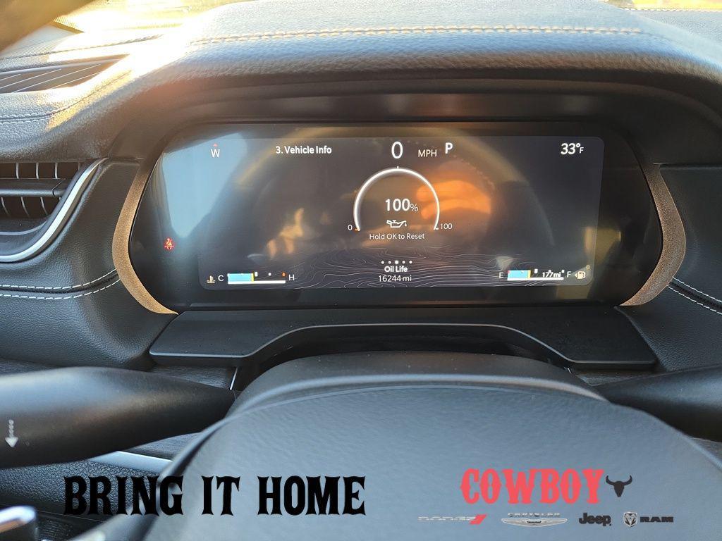 used 2025 Jeep Grand Cherokee car, priced at $40,995