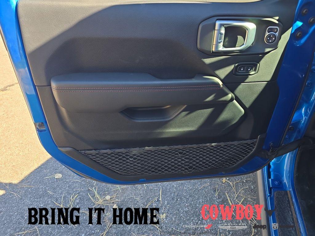 used 2021 Jeep Gladiator car, priced at $38,795