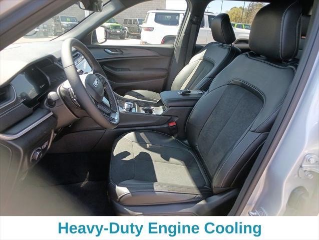new 2025 Jeep Grand Cherokee L car, priced at $45,622
