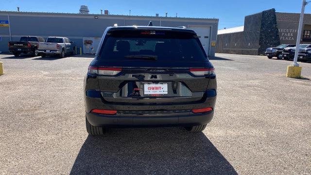 new 2025 Jeep Grand Cherokee car, priced at $45,363