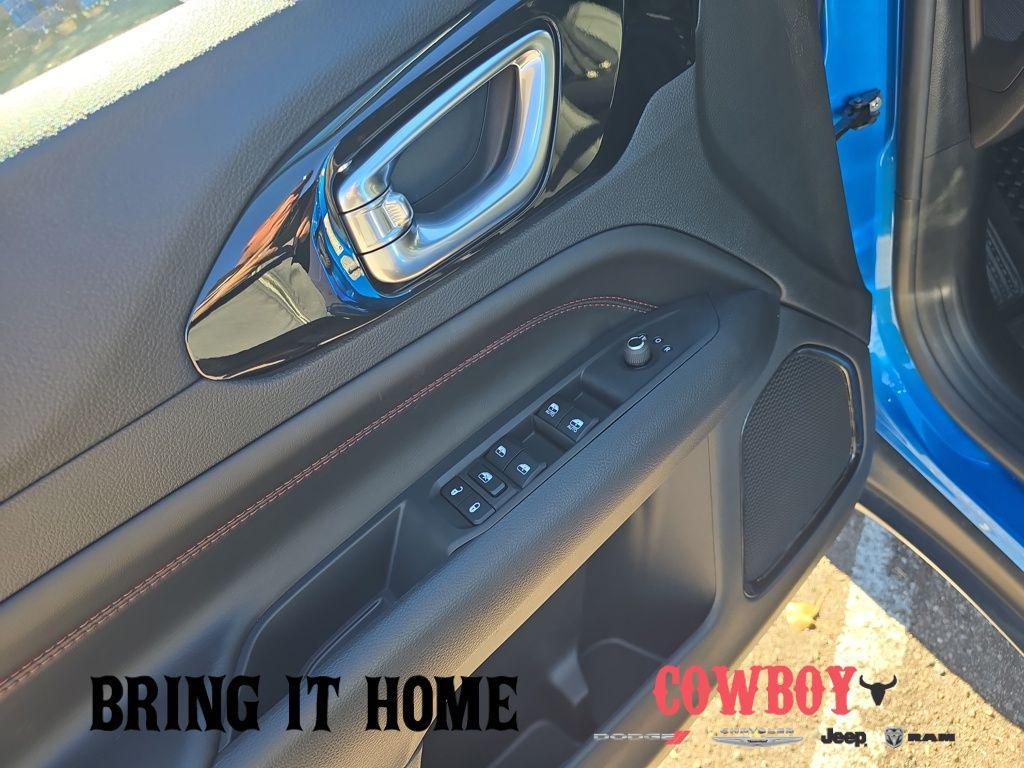 new 2025 Jeep Compass car, priced at $30,691