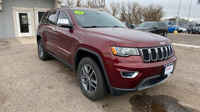 used 2017 Jeep Grand Cherokee car, priced at $18,540