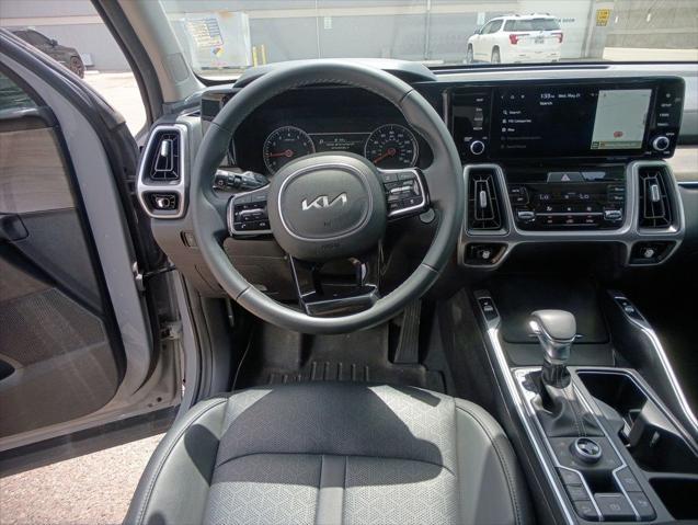 used 2023 Kia Sorento car, priced at $33,424