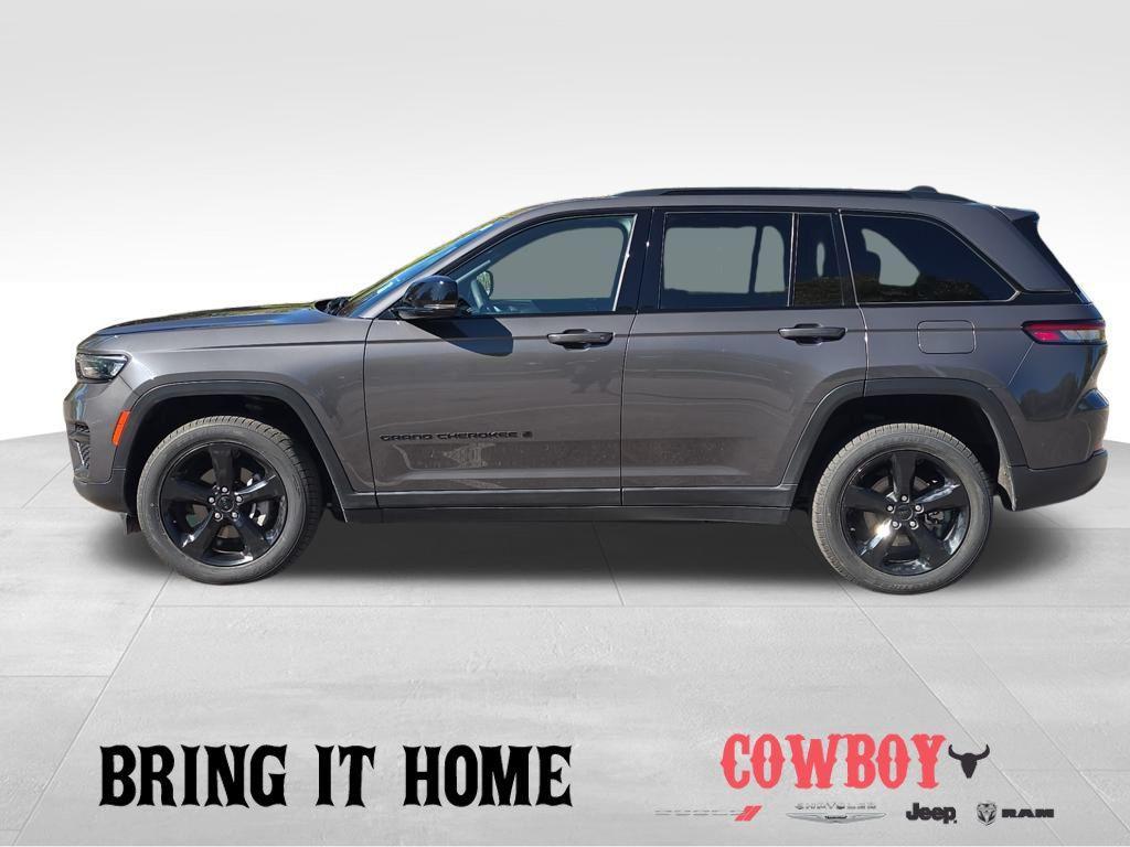 used 2023 Jeep Grand Cherokee car, priced at $31,214