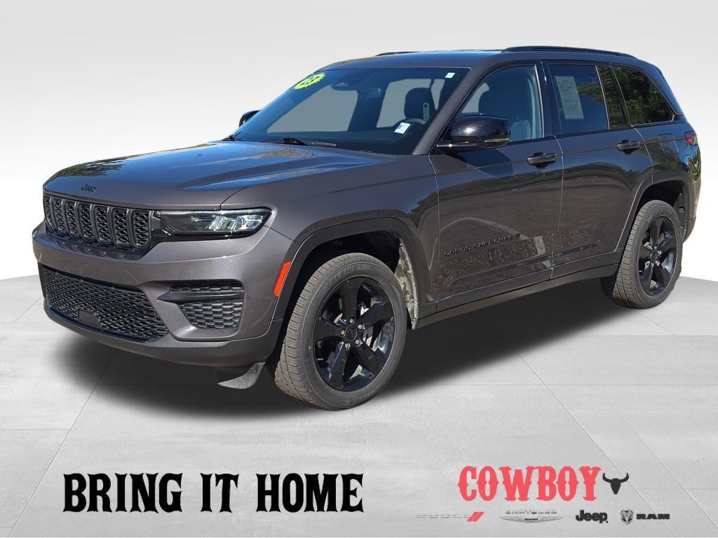 used 2023 Jeep Grand Cherokee car, priced at $31,306
