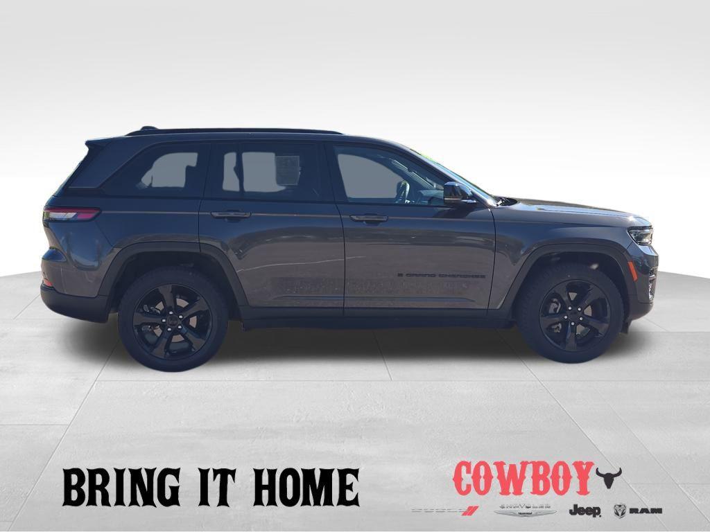 used 2023 Jeep Grand Cherokee car, priced at $31,214