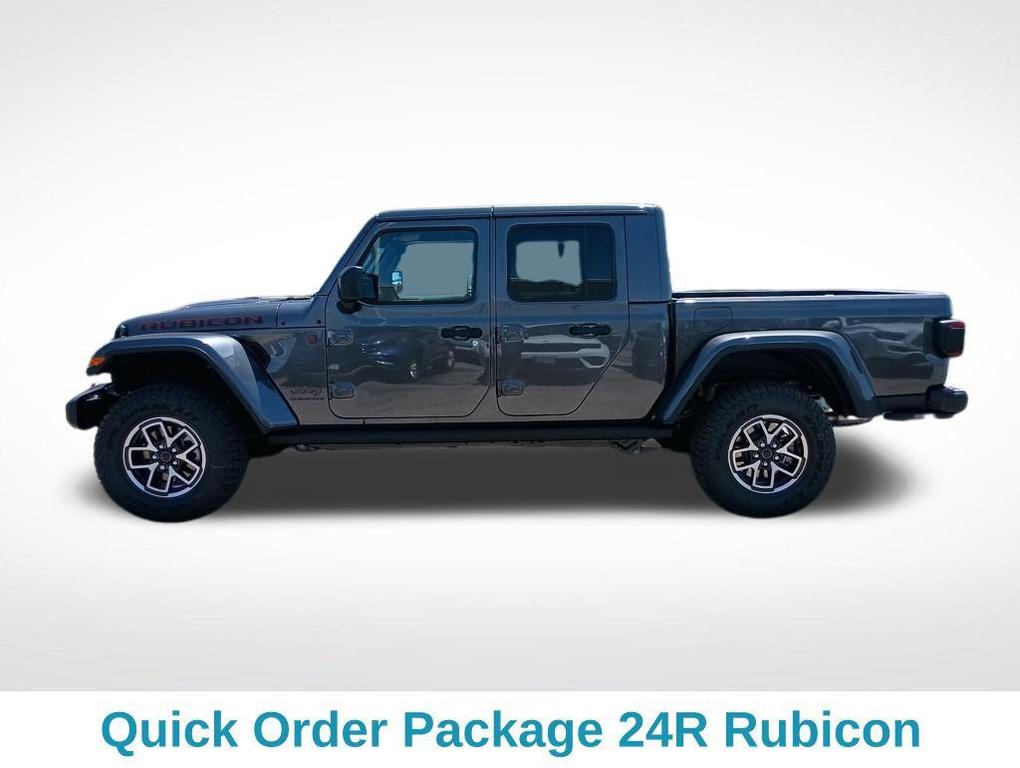 new 2025 Jeep Gladiator car, priced at $51,013