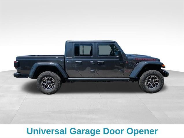 new 2025 Jeep Gladiator car, priced at $52,062