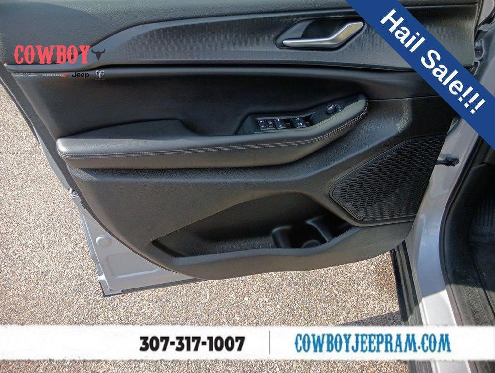 used 2023 Jeep Grand Cherokee car, priced at $30,733