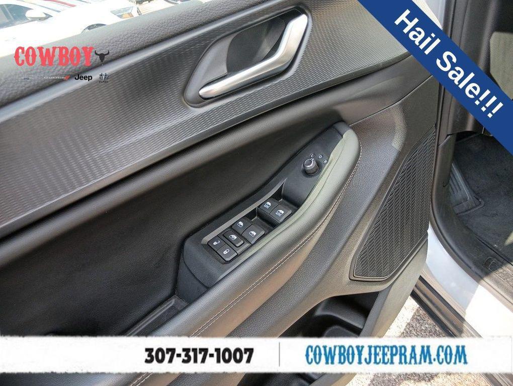 used 2023 Jeep Grand Cherokee car, priced at $30,733
