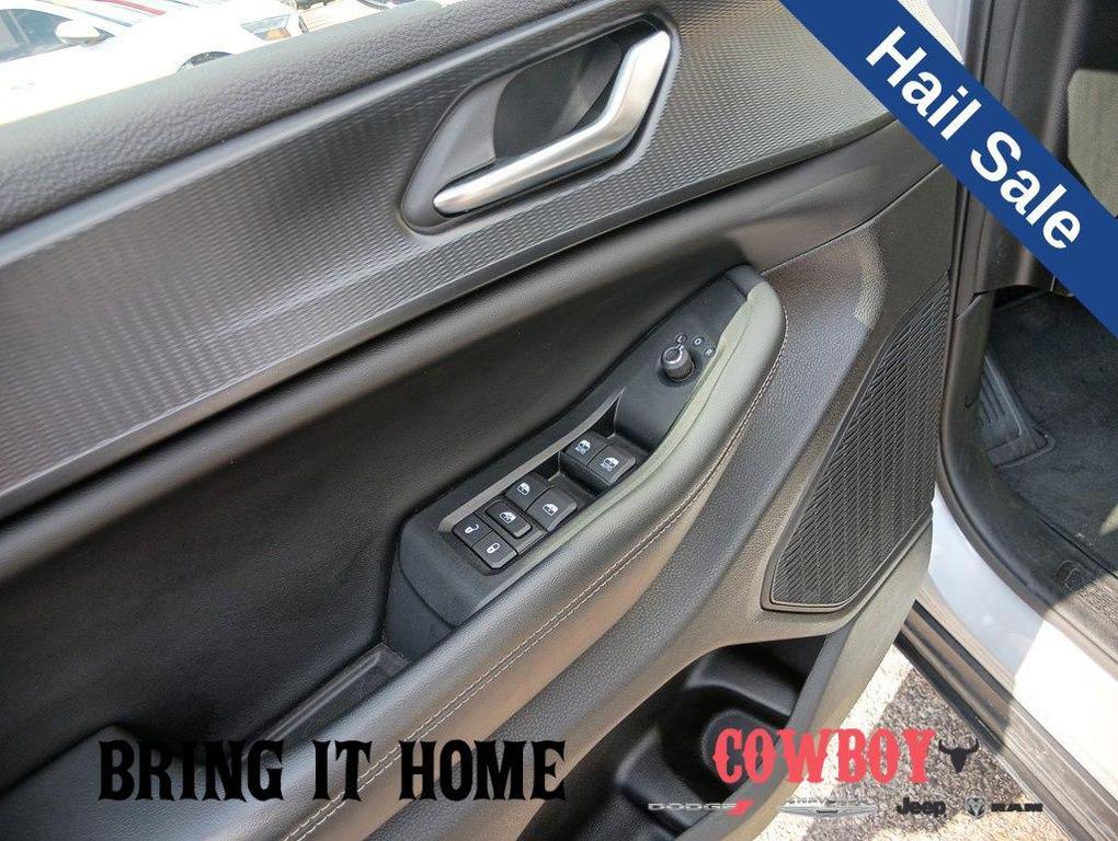 used 2023 Jeep Grand Cherokee car, priced at $30,695