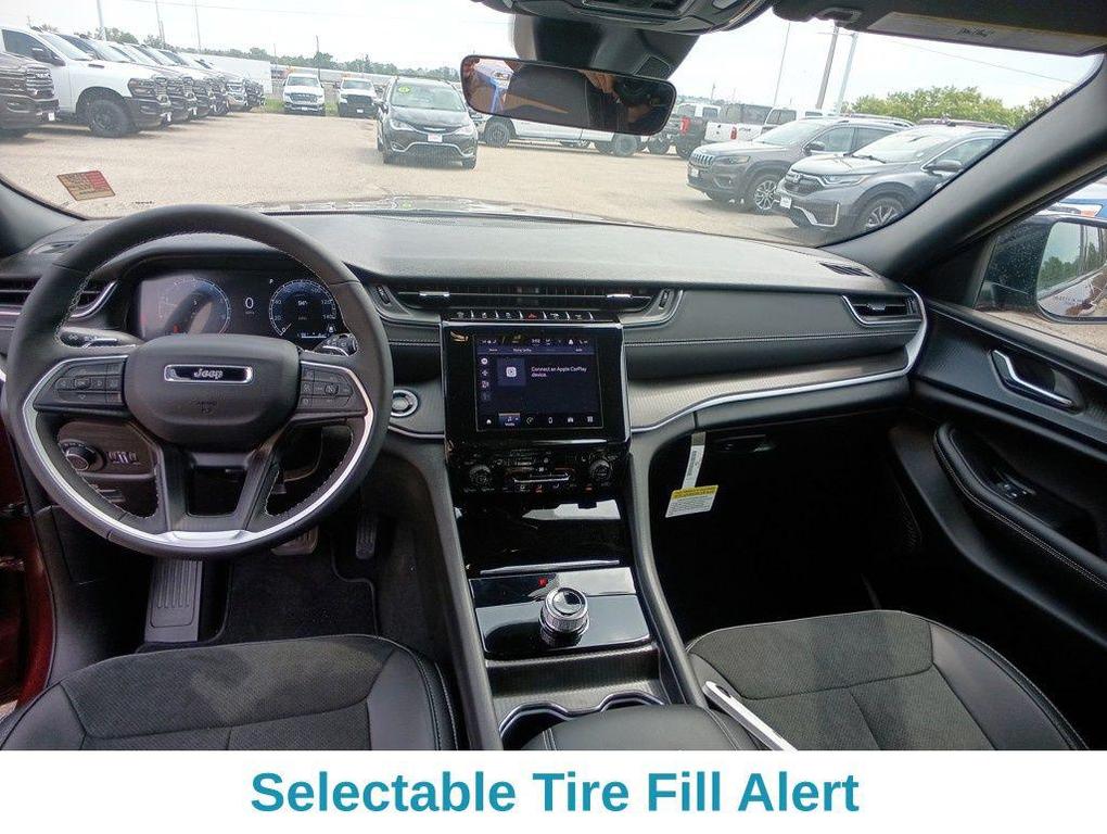 new 2025 Jeep Grand Cherokee car, priced at $42,612