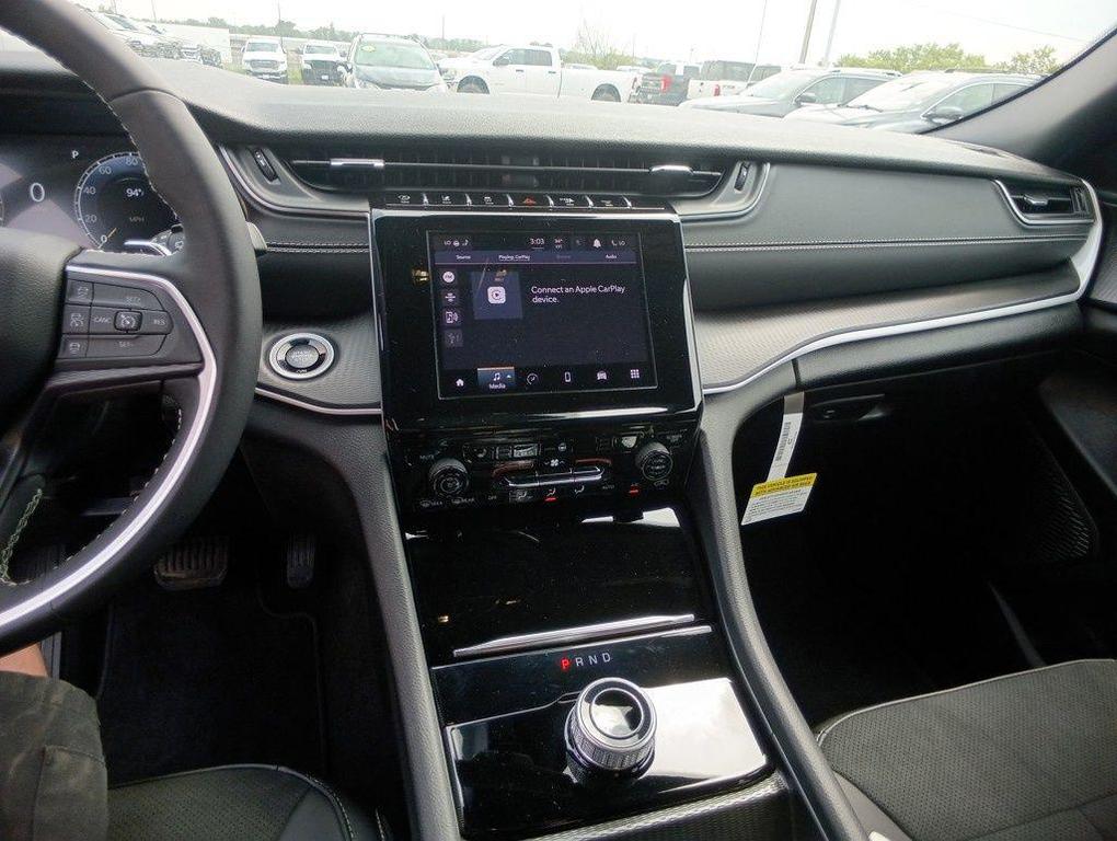 new 2025 Jeep Grand Cherokee car, priced at $41,612