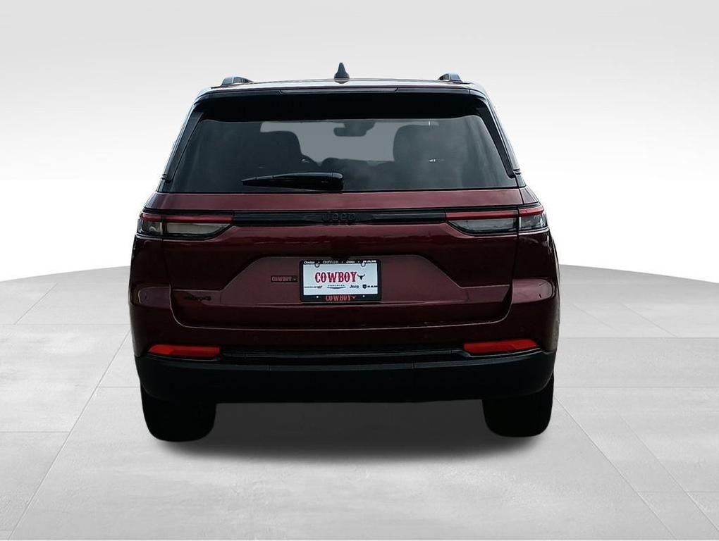 new 2025 Jeep Grand Cherokee car, priced at $41,612