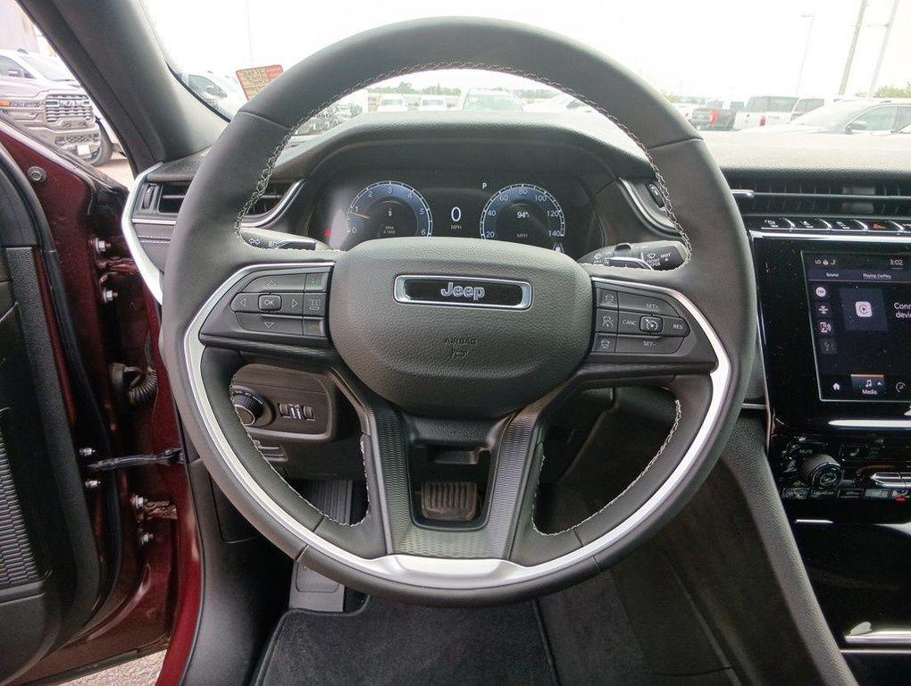 new 2025 Jeep Grand Cherokee car, priced at $41,612