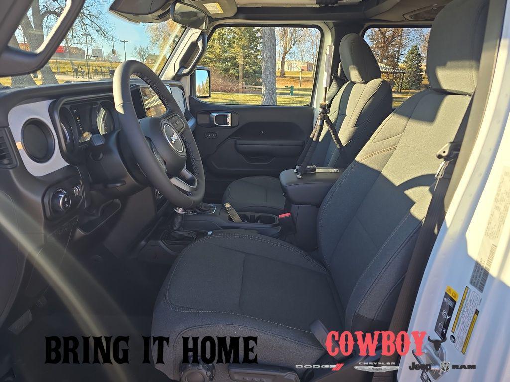 new 2026 Jeep Gladiator car, priced at $48,334