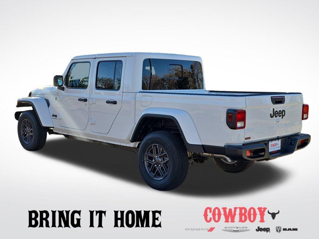 new 2026 Jeep Gladiator car, priced at $48,334