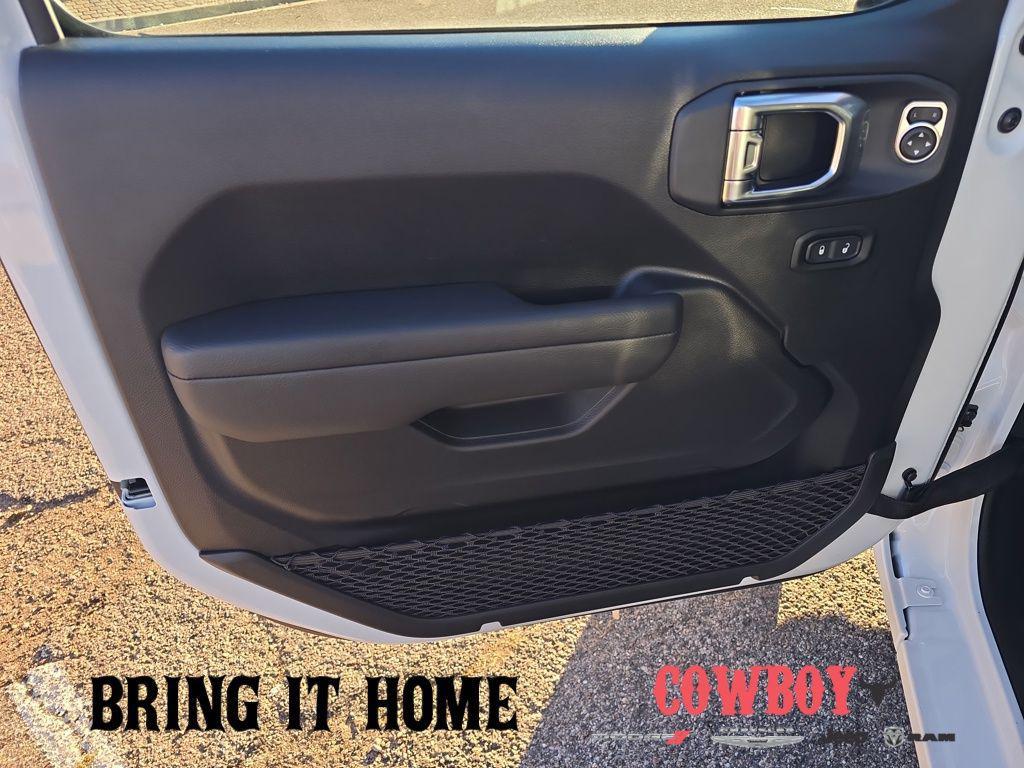 new 2026 Jeep Gladiator car, priced at $48,334