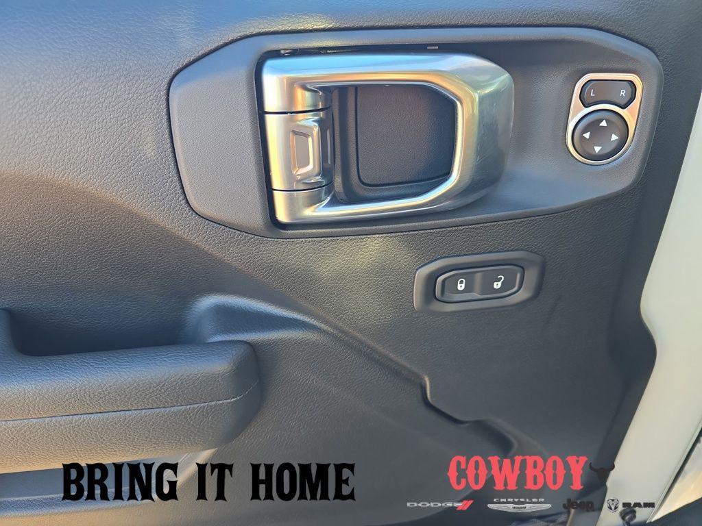 new 2026 Jeep Gladiator car, priced at $48,334