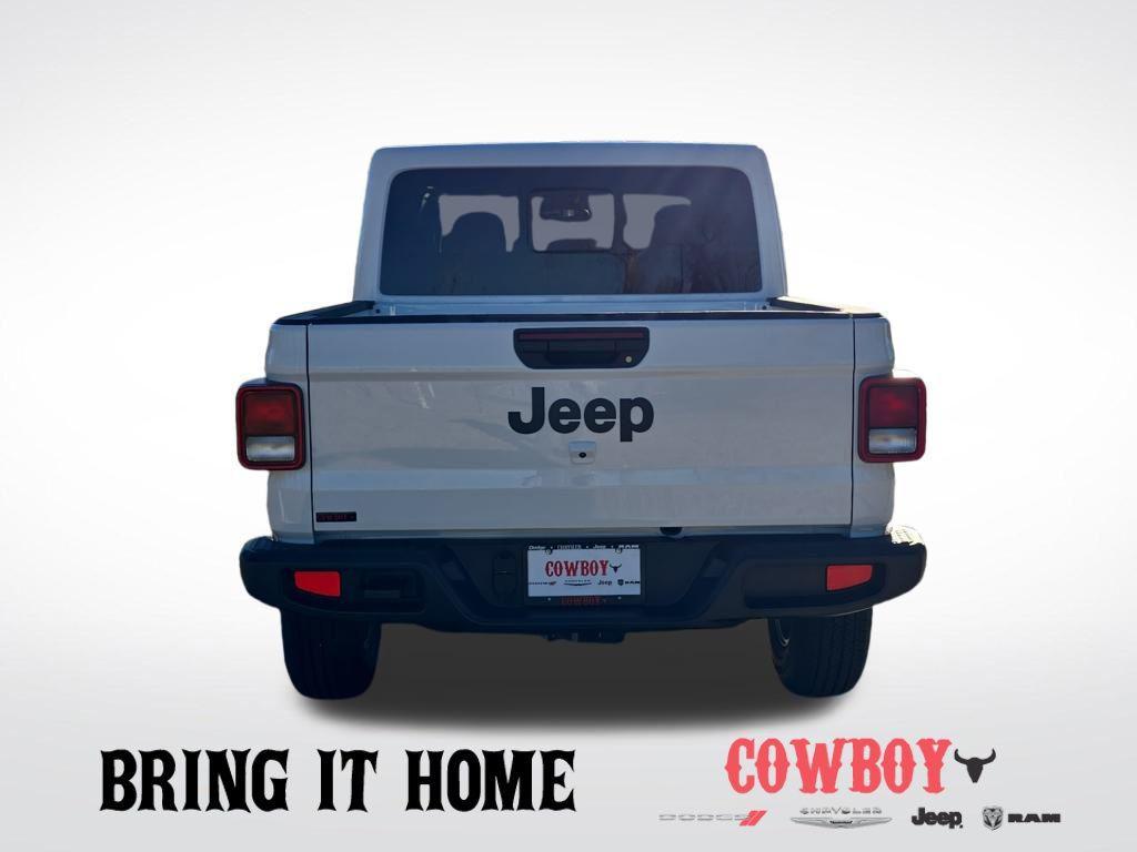 new 2026 Jeep Gladiator car, priced at $48,334