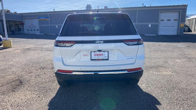 new 2025 Jeep Grand Cherokee car, priced at $38,875