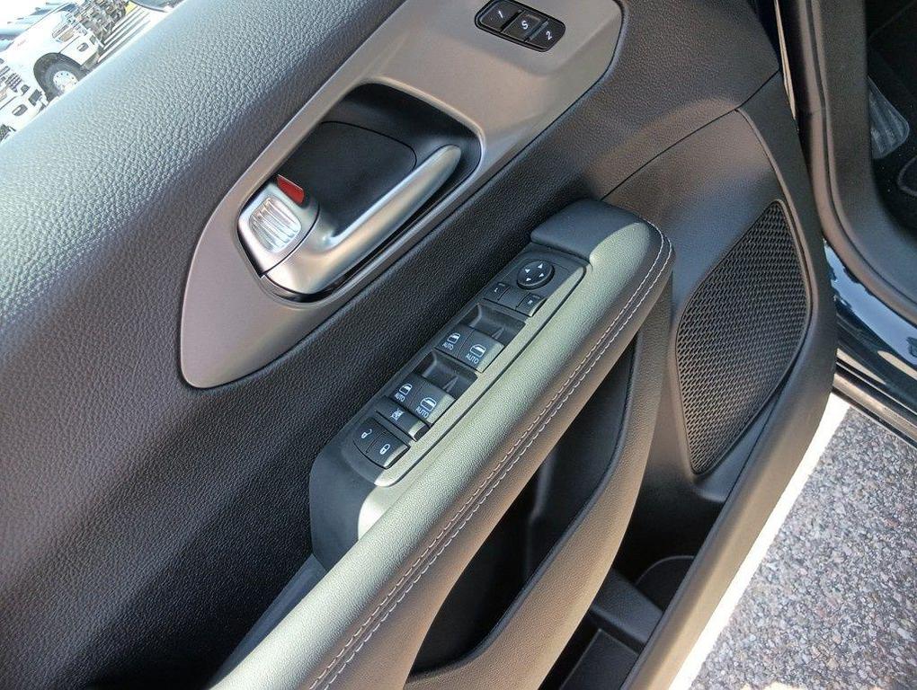 new 2025 Chrysler Pacifica car, priced at $42,090