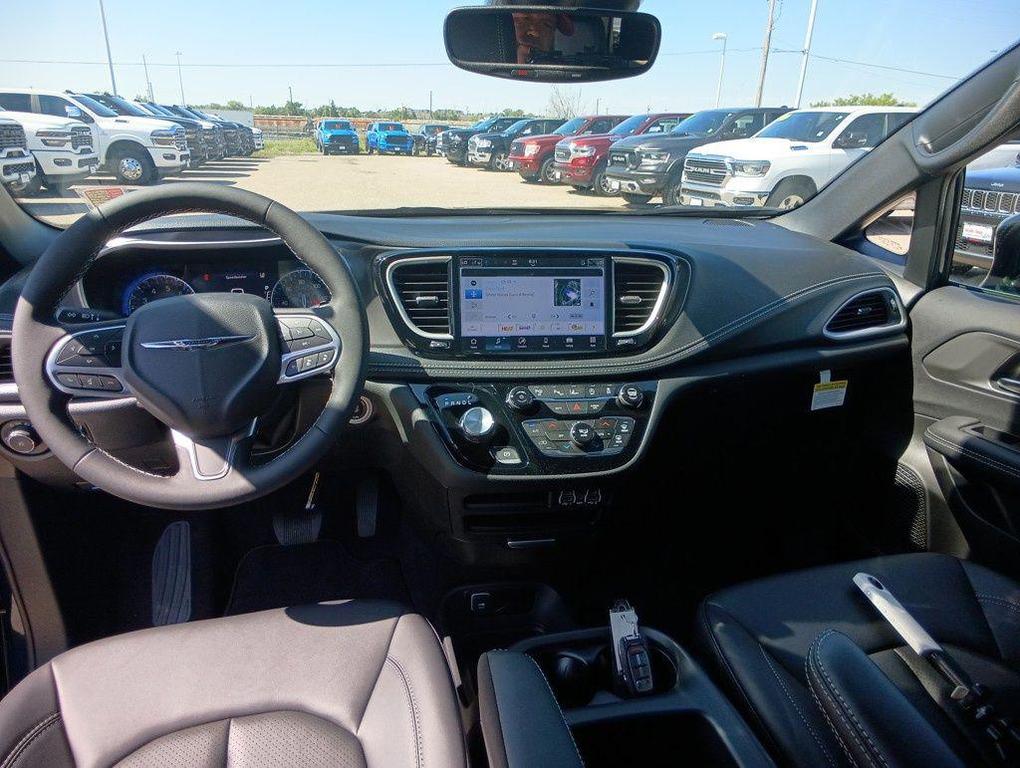 new 2025 Chrysler Pacifica car, priced at $42,090