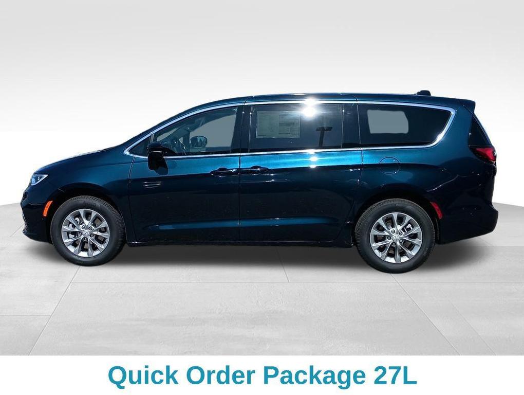 new 2025 Chrysler Pacifica car, priced at $42,090