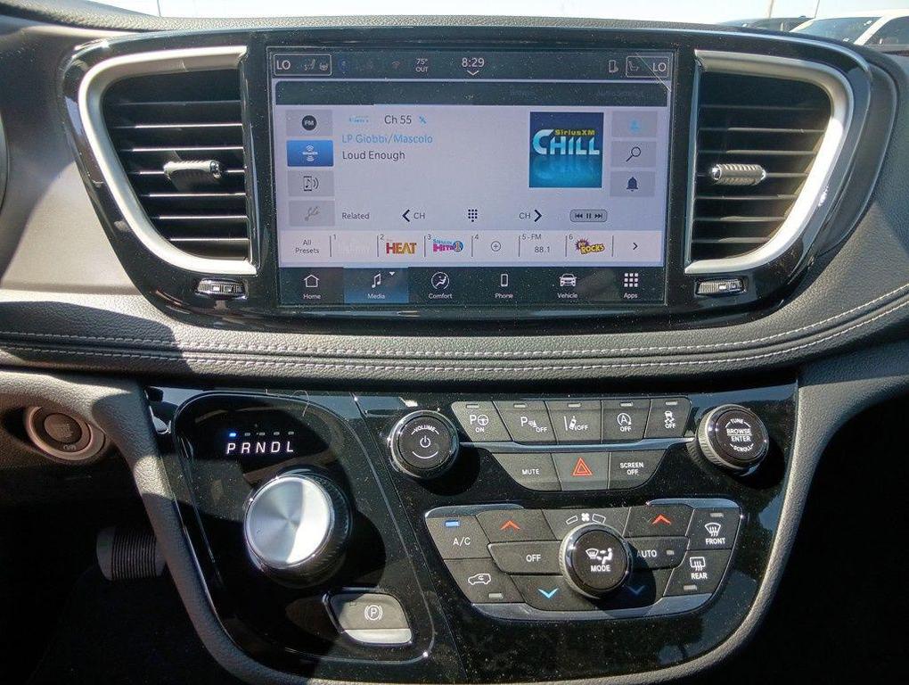 new 2025 Chrysler Pacifica car, priced at $42,090