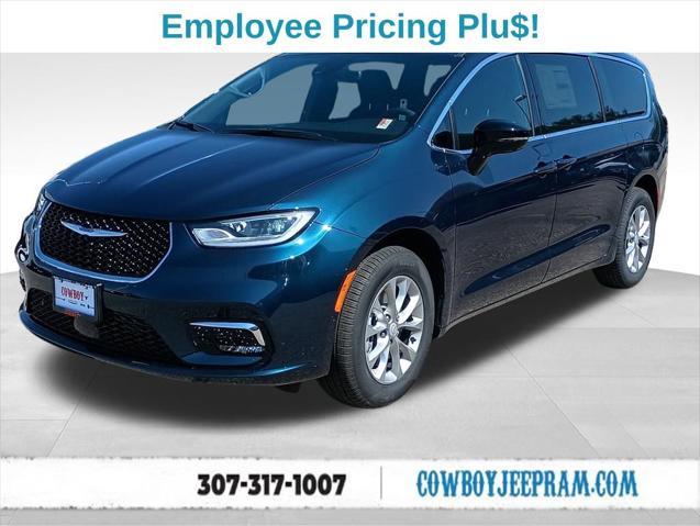new 2025 Chrysler Pacifica car, priced at $44,886