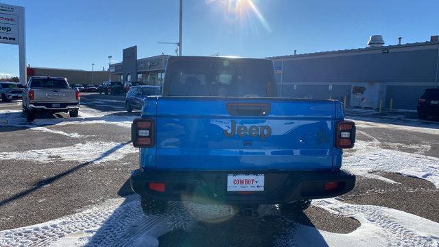 new 2025 Jeep Gladiator car, priced at $47,233