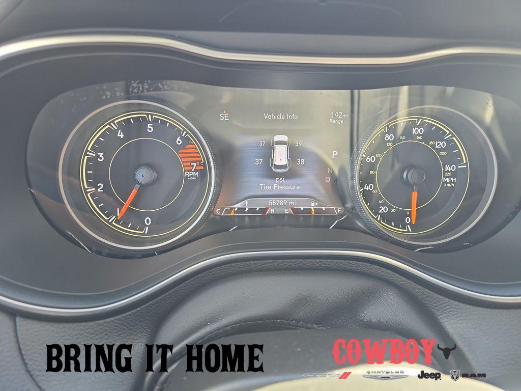 used 2023 Jeep Cherokee car, priced at $24,295