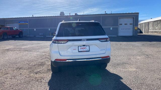 new 2025 Jeep Grand Cherokee car, priced at $43,195