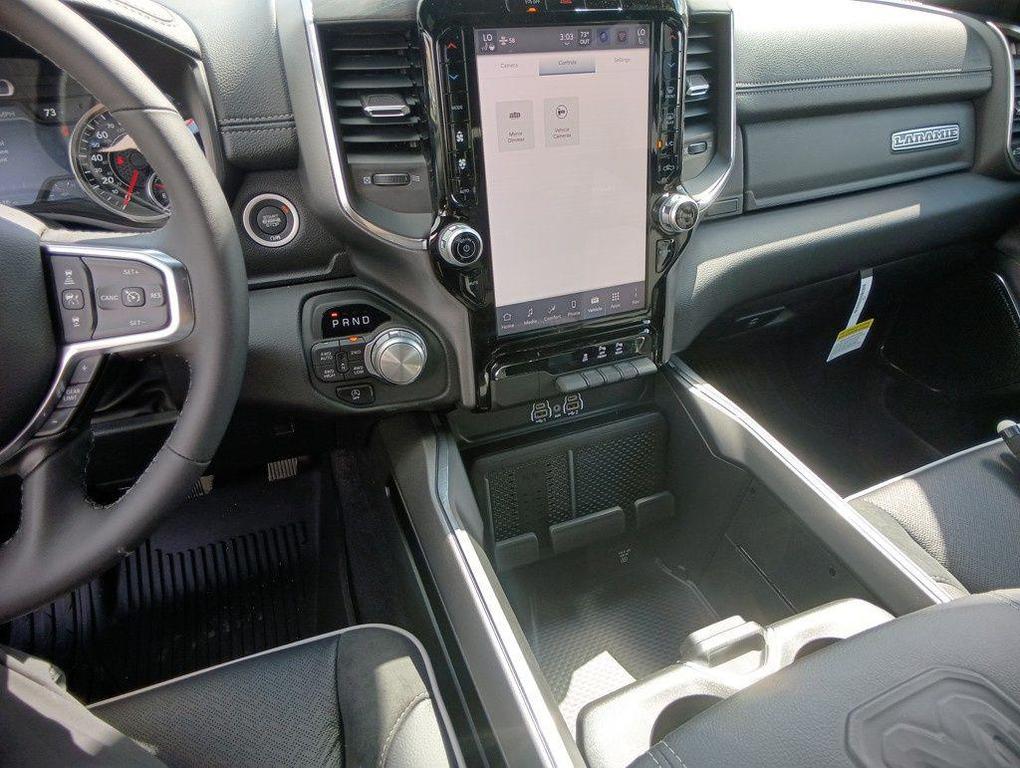 new 2025 Ram 1500 car, priced at $60,600