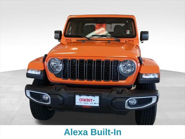 new 2025 Jeep Gladiator car, priced at $46,195
