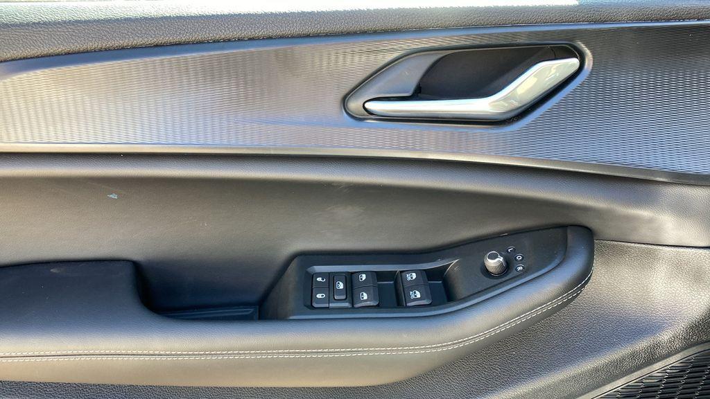 new 2025 Jeep Grand Cherokee L car, priced at $34,608