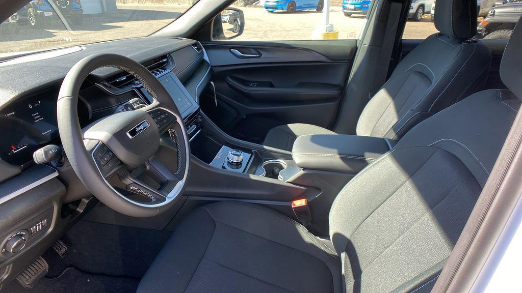 new 2025 Jeep Grand Cherokee L car, priced at $34,608