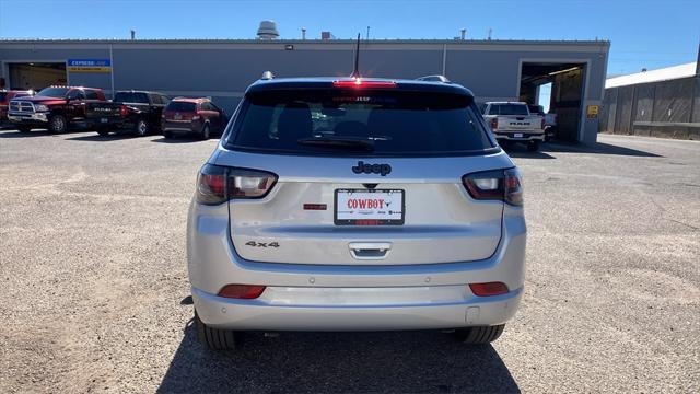 new 2025 Jeep Compass car, priced at $33,279