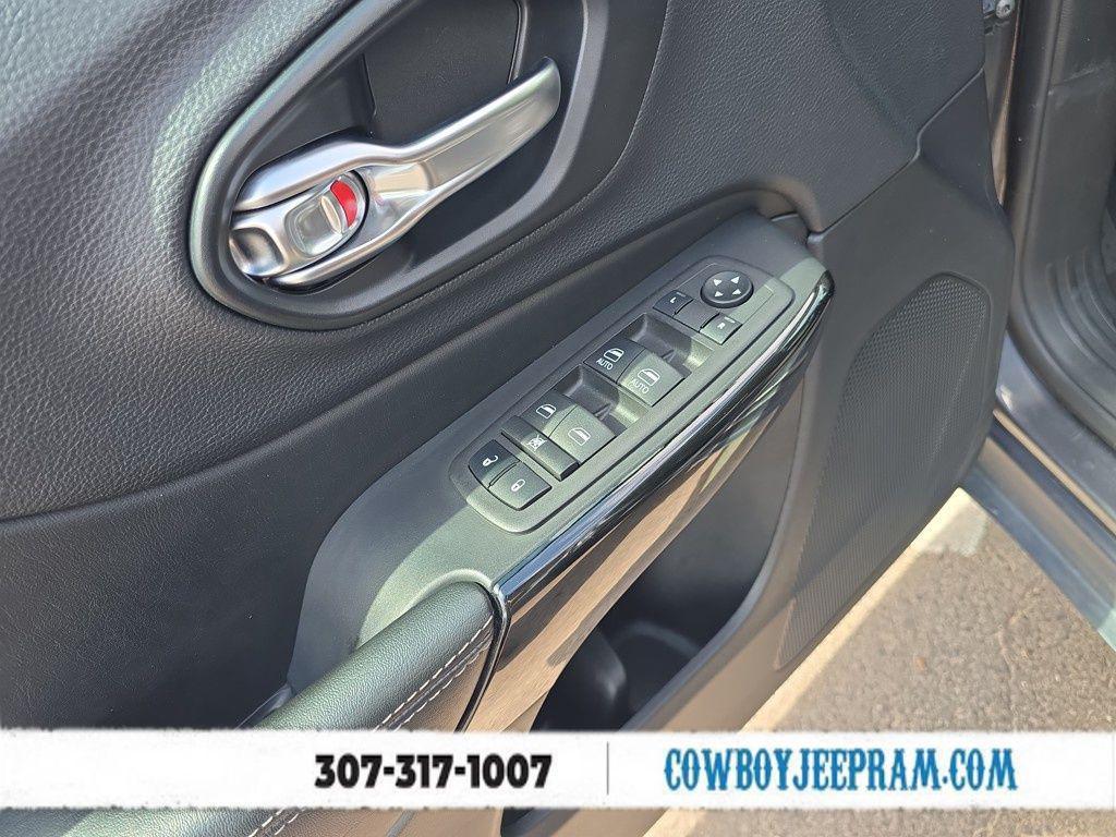 used 2023 Jeep Cherokee car, priced at $24,679