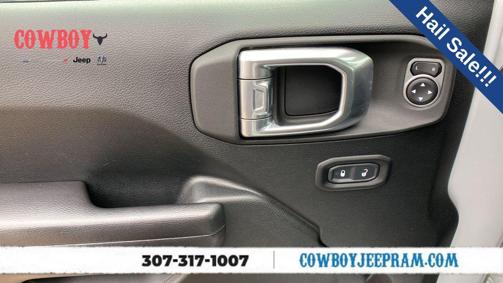 used 2021 Jeep Gladiator car, priced at $30,373