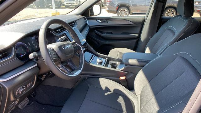 new 2024 Jeep Grand Cherokee car, priced at $33,769