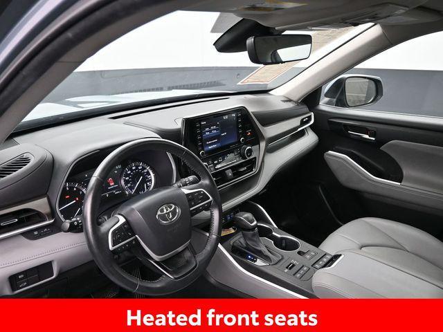 used 2022 Toyota Highlander car, priced at $33,994