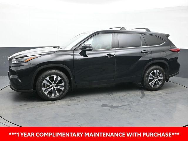 used 2022 Toyota Highlander car, priced at $36,709