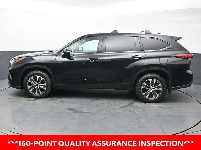 used 2022 Toyota Highlander car, priced at $36,709