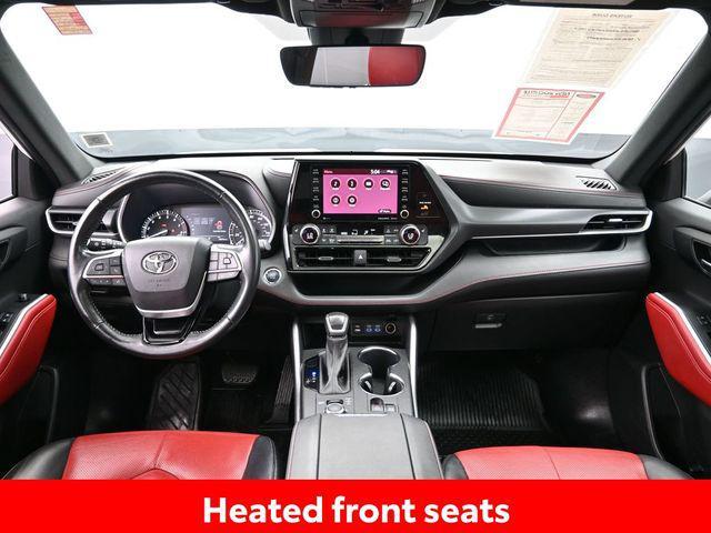 used 2022 Toyota Highlander car, priced at $37,418